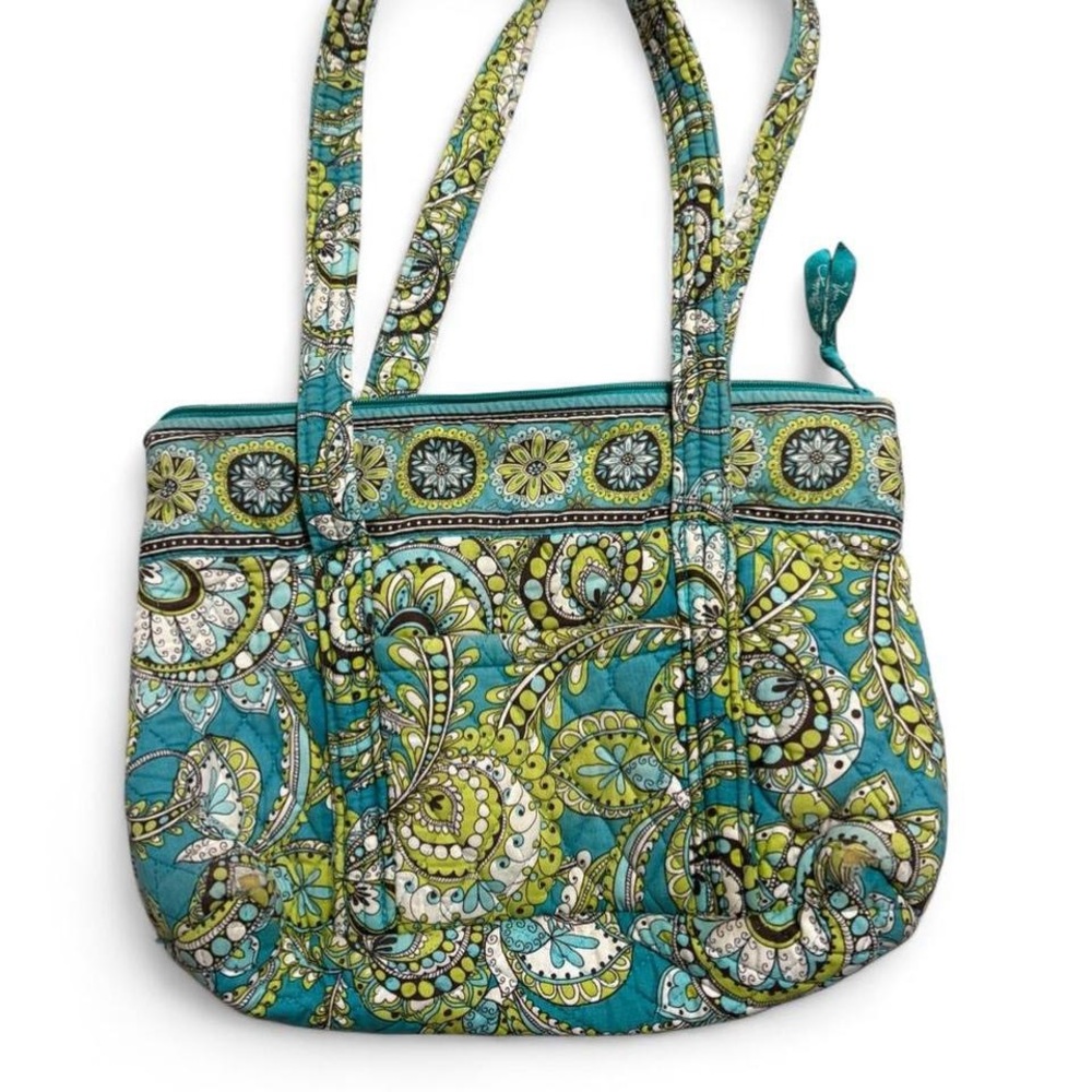 ❌SOLD❌Vera Bradley peacock pattern (2007) Shoulder Bag